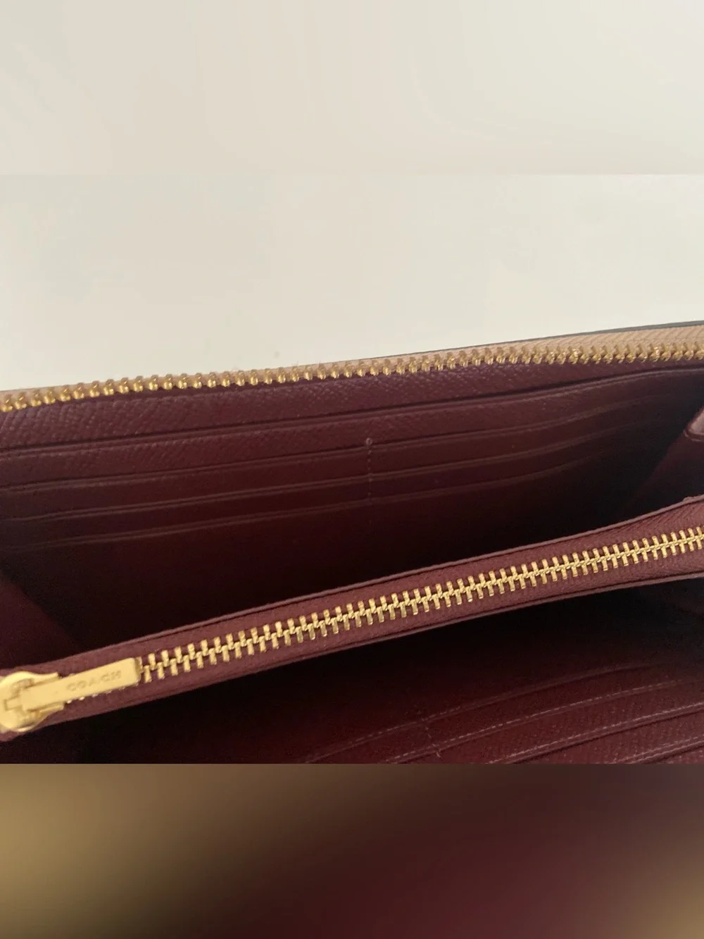 Coach compact zip